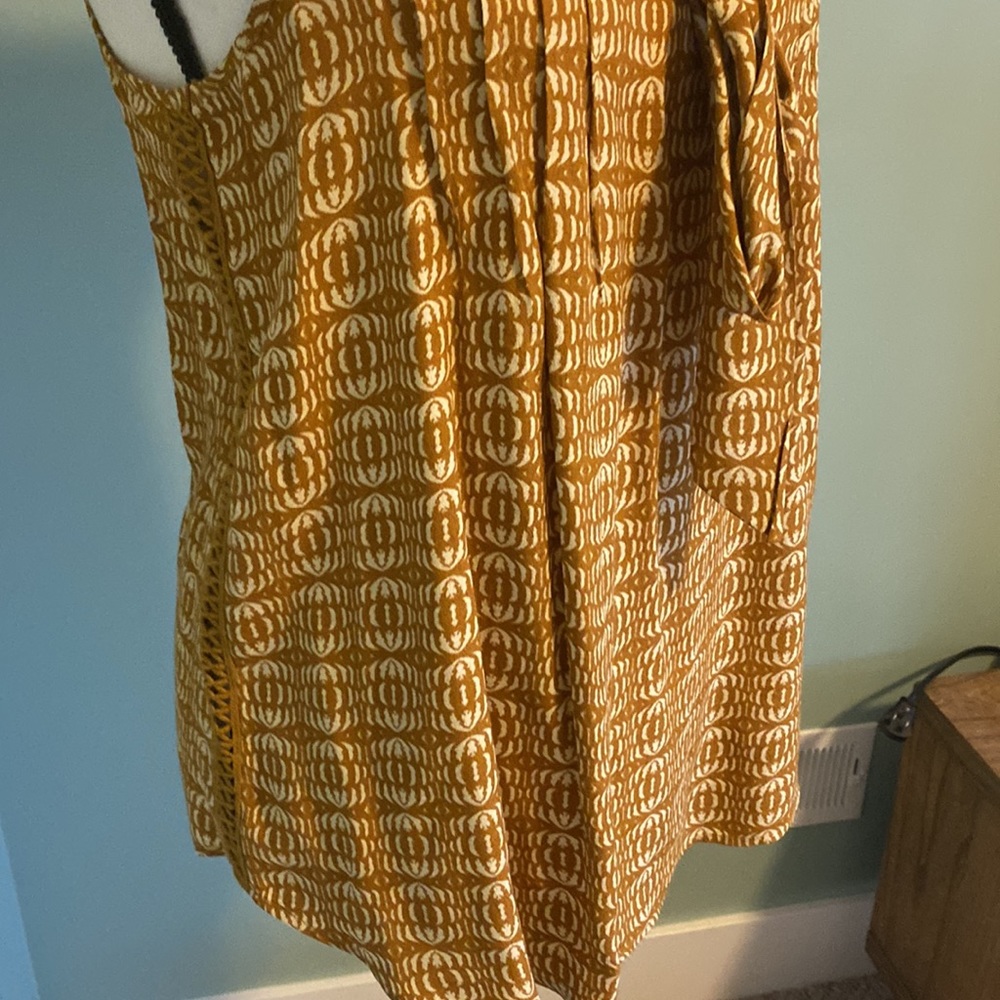 Willow & Clay Lattice Tie Neck Sleeveless Top - Picture 6 of 9